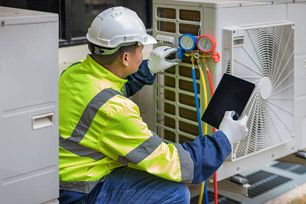 Professional Hvac technician working in Freeland, PA